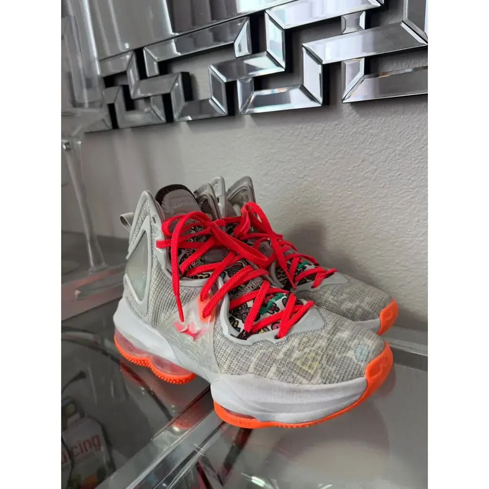 Nike Sneakers Size 6y